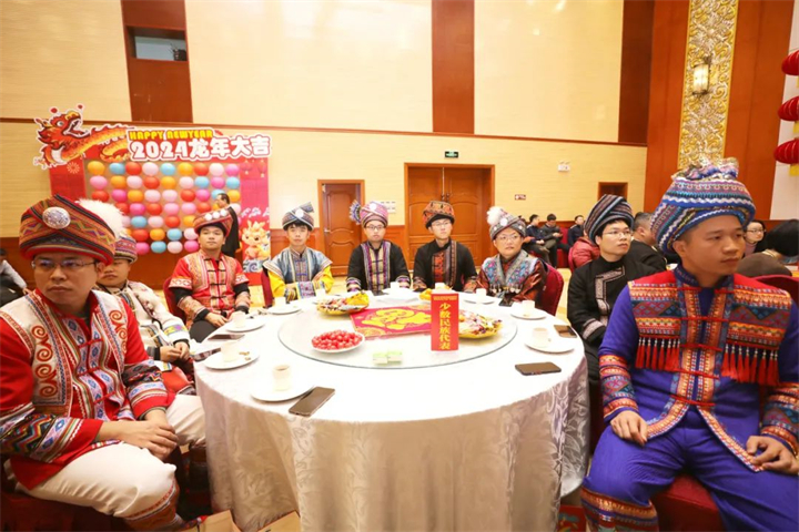 1754705655173820417.jpg 1754705655173820417.jpg